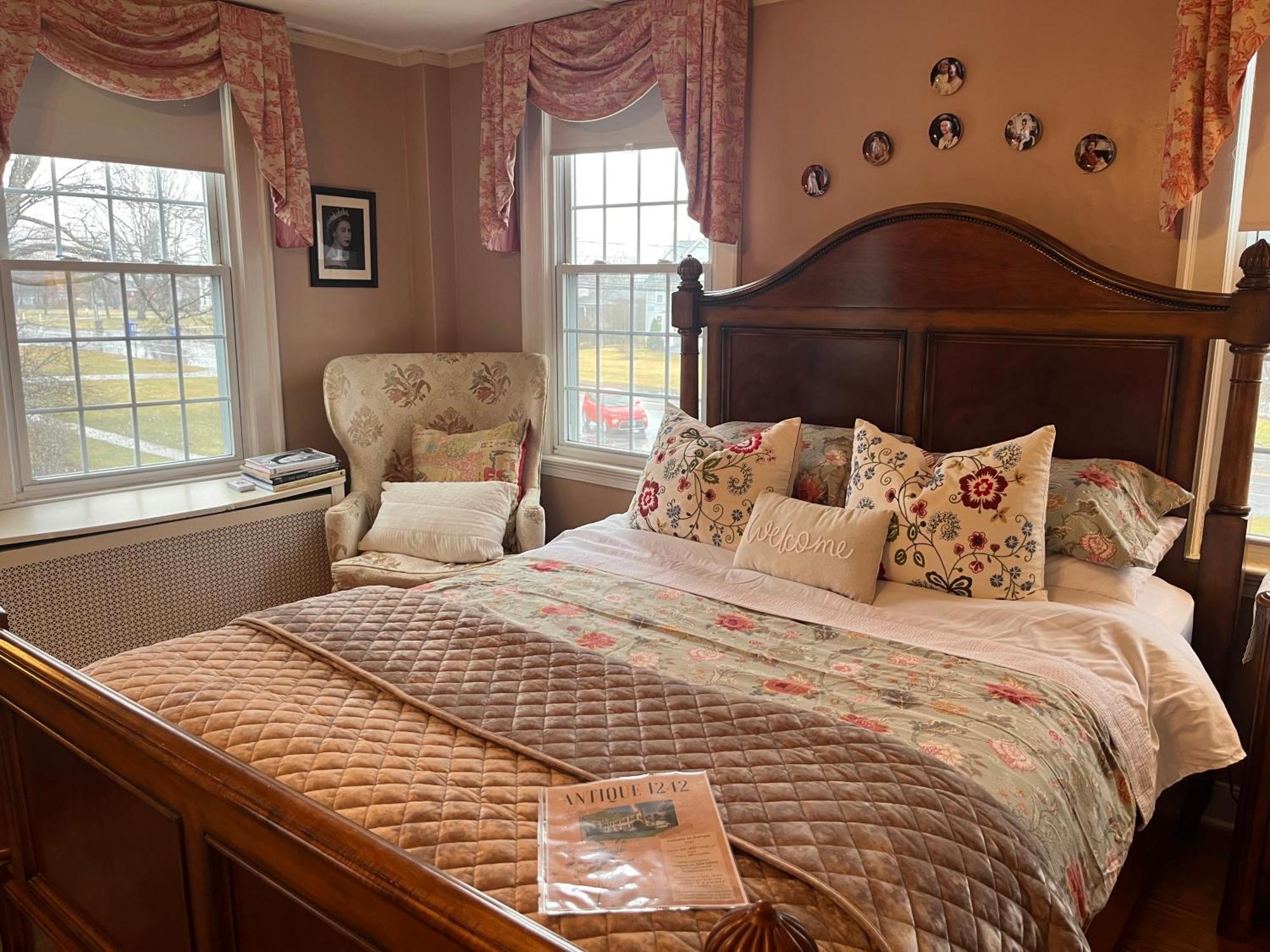 Antique1242 British Bed & Breakfast Энфилд Экстерьер фото